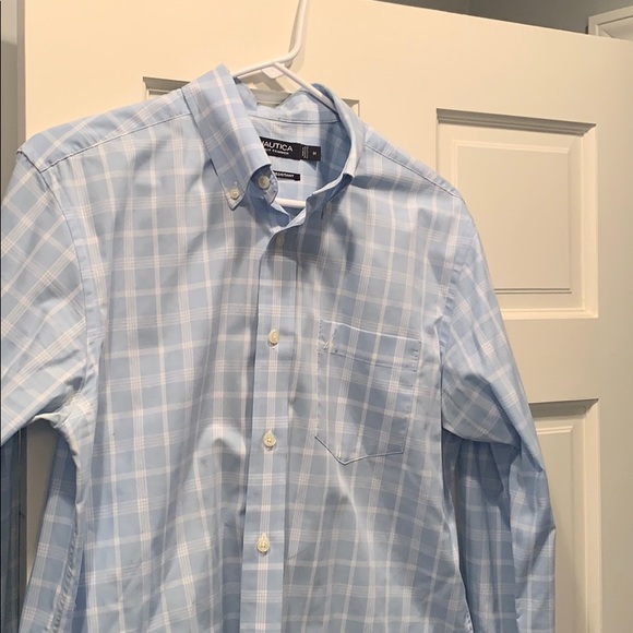 Bundle of blue nautica dress shirts! Like new - Picture 2 of 8